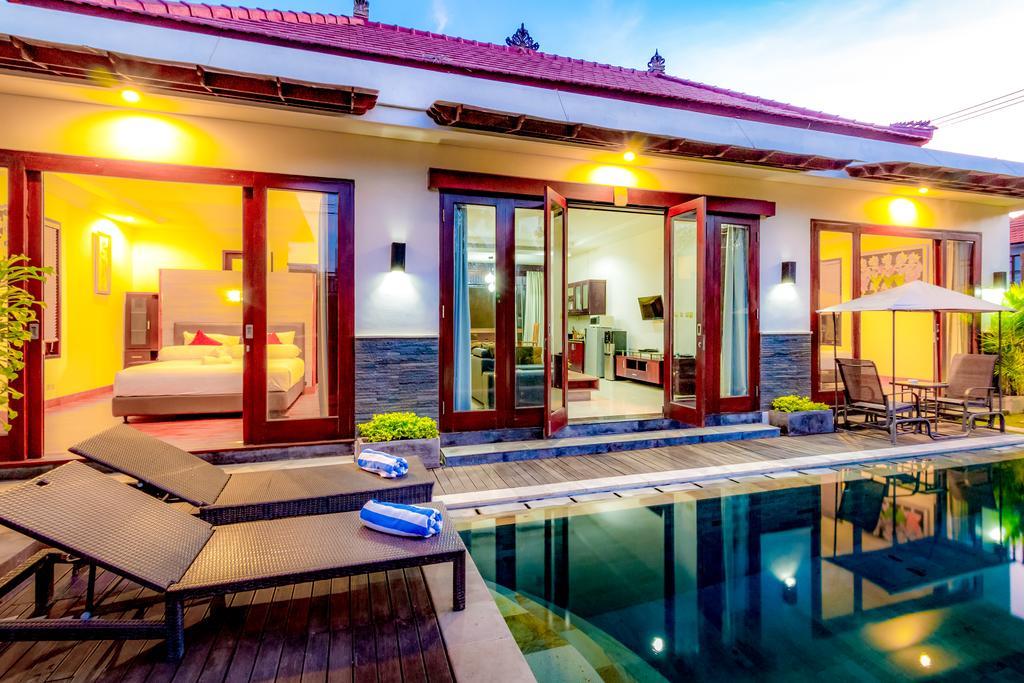 Villa Gayatri Seminyak Esterno foto