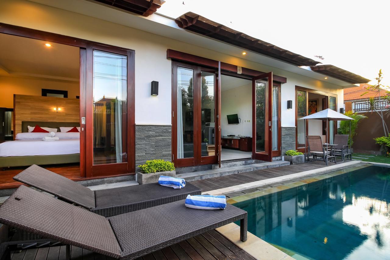 Villa Gayatri Seminyak Esterno foto
