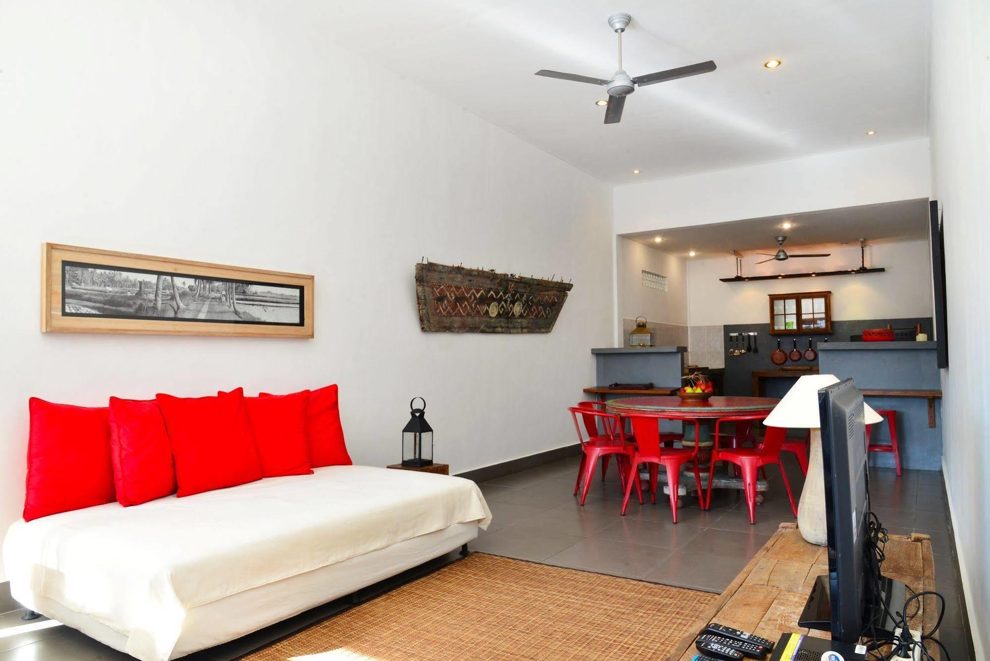 Villa Gayatri Seminyak Esterno foto