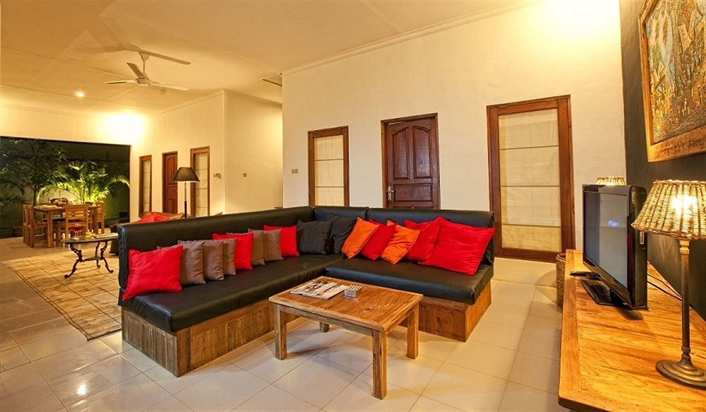 Villa Gayatri Seminyak Esterno foto